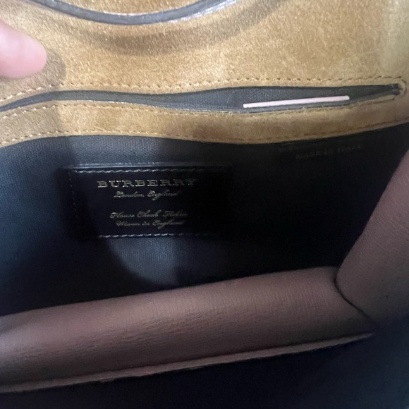 Burberry crossbody - Picture 7 of 9